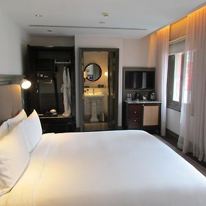 King Room Courtyard View